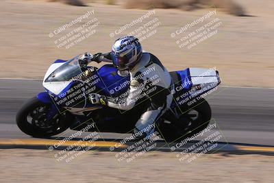 media/Dec-10-2023-SoCal Trackdays (Sun) [[0ce70f5433]]/Turn 9 Inside Set 2 (1115am)/